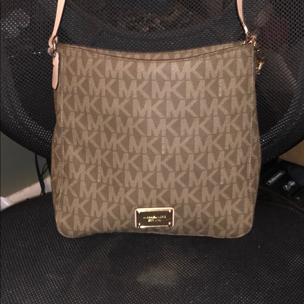 Michael Kors Crossbody